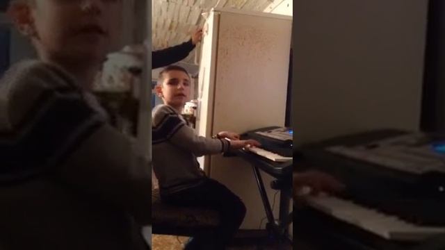 Хорошо играет )))