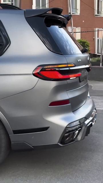 🤯 Watch this BMW X7 #BMW #X7 #BMWX7