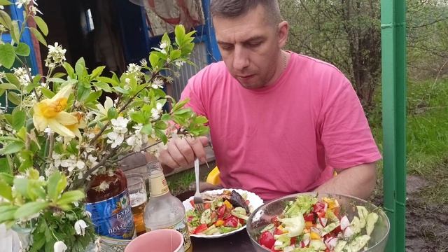 Что мы едим на даче, готовлю суп из крапивы и щавеля, поехали домой.