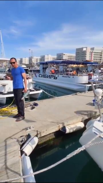 Парусник "Сибирь" в Адлере (Имеретинский порт)