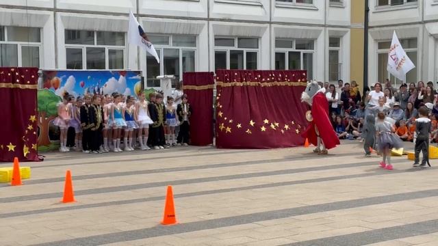 В школе №1440 в Крылатском сегодня проходит ежегодный танцевальный батл