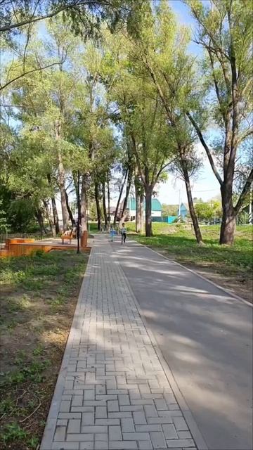 Набережная речки.