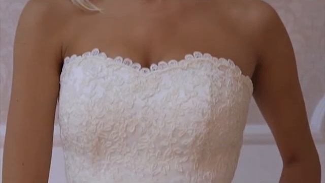 Свадебное платье APILAT М 30
