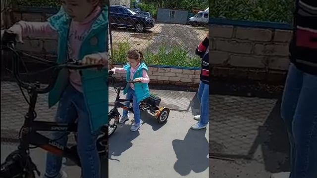 Пилот на прогулке 2020