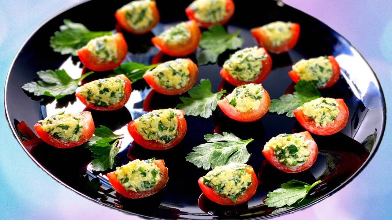 Закуска из черри с сырной начинкой — Рецепт разлетающегося хита! ⭐️ Простой способ удивить гостей 🔥