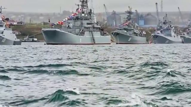 «Гимн Адмиралу Ушакову» (480p)