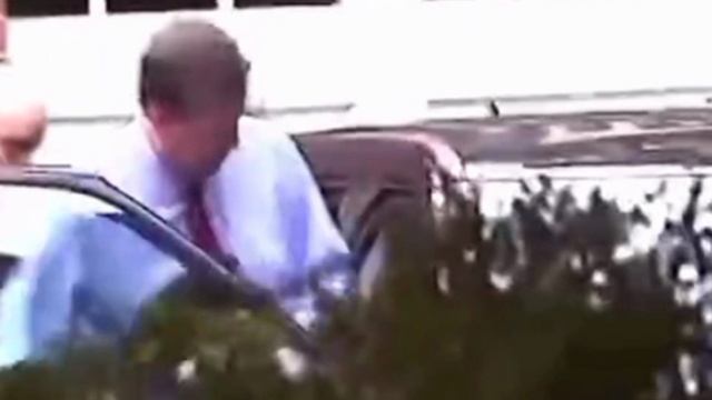 ❗️Экс-директор ФБР Коми задержан по обвинению в призывах к убийству Трампа.