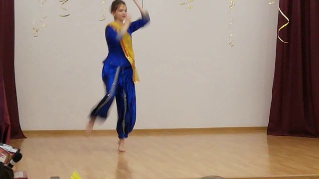 Чика Чика Девушка| Стиль Болливуд | ДАРЬЯ НАУМОВА |Театр Таранг | Москва | Россия