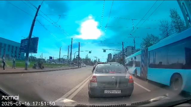 Автобус питерский собирает друзей