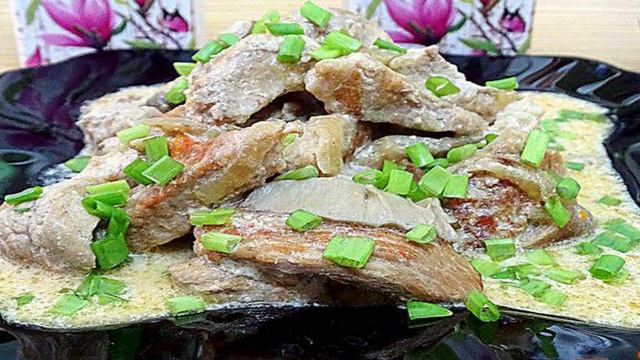 Свинина с вешенками