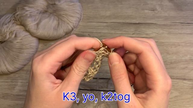 Как связать мини-шаль с красивым ажурным краем / мк для