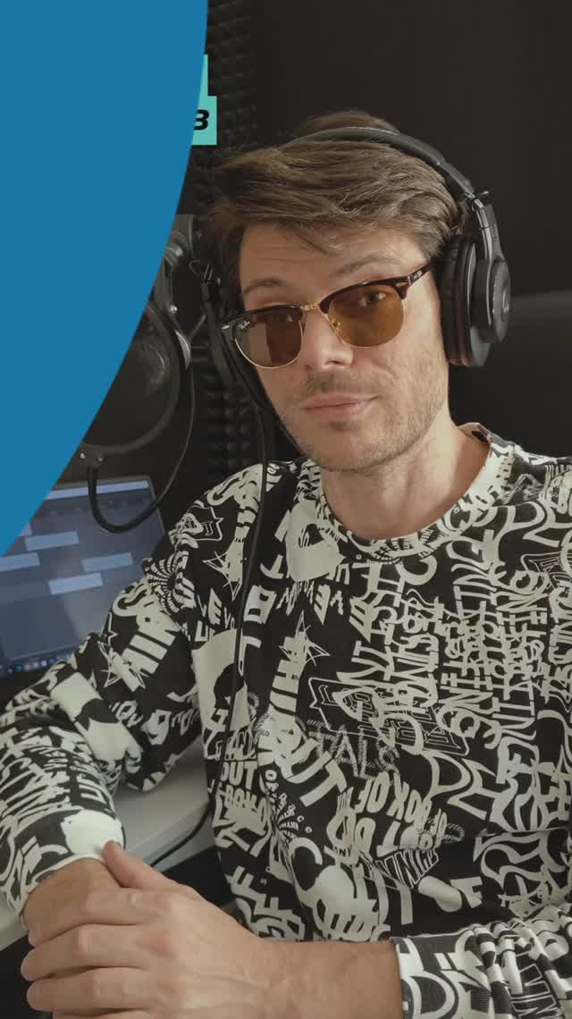 Роман Тырков. Радиоведущий. Bradvoice. Диктор.
Озвучиваю радиорекламу с 2006 года.