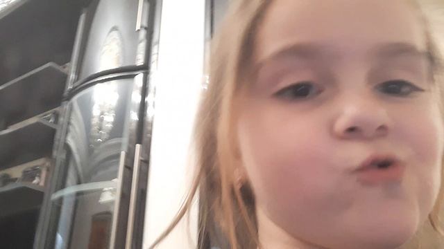 Всем привет я Ульяна новая рутуберша