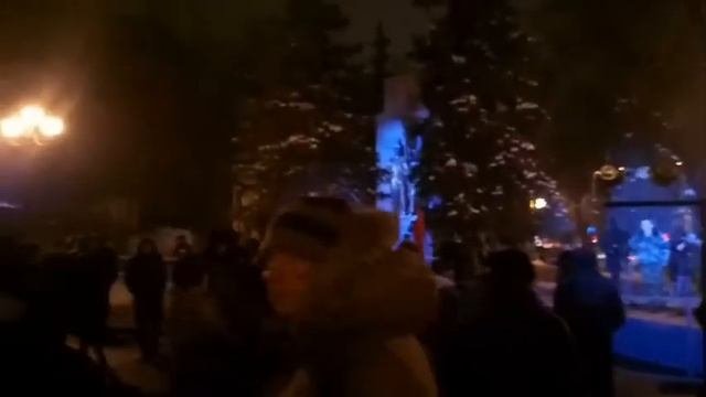 Концерт в сквере имени Героев Краснодона
