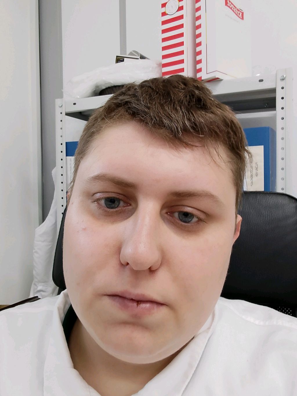 на первый ноут и камеру