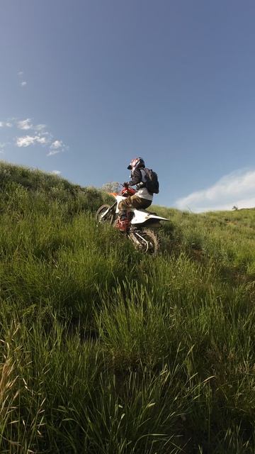 Ну расскажите, что это простой подъем! #shorts #enduro #эндуро #moto #мото #crash