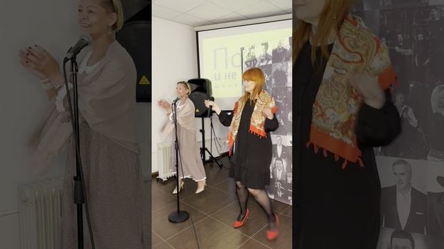14.  Выйду на улицу - Елена и Яна