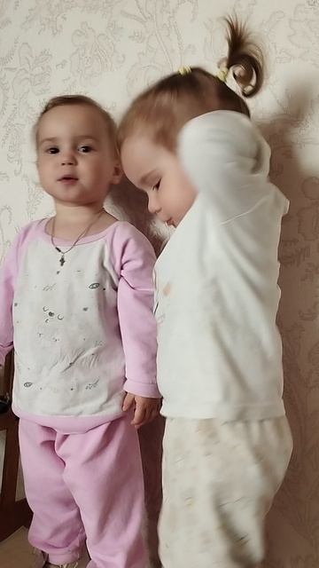 песенка со звуковыми эффектами 😄