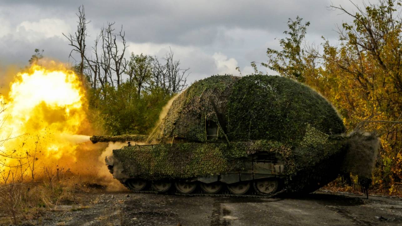 Танки Т-72 разгромили автомобильную технику ВСУ. Лучшее видео из зоны СВО