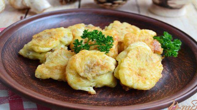 Шампиньоны в сырном кляре