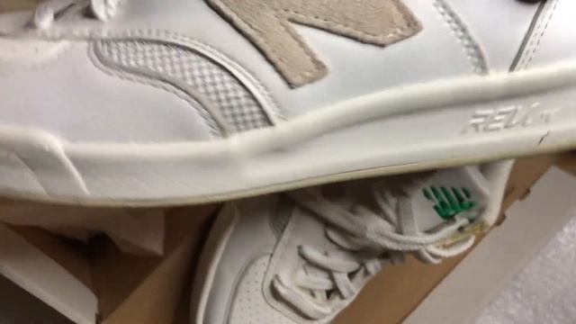 Кроссовки кода Белые new balance rev lite