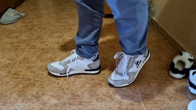 Когда купил кроссовки. Ты ещё  носишь старые кроссовки