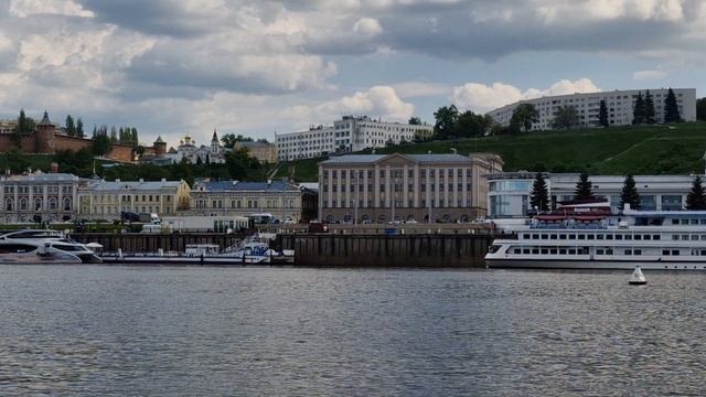Теплоход