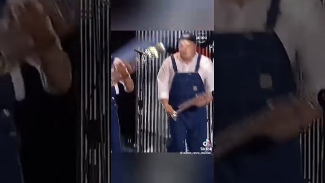 Ляпис 98- В платье белом