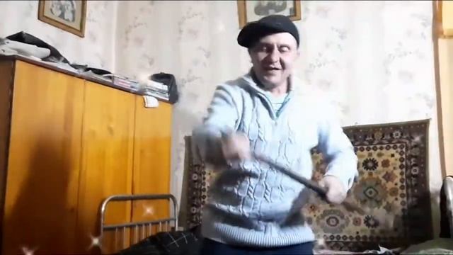 Эксклюзивный танец:)) Жгёт тапки)))