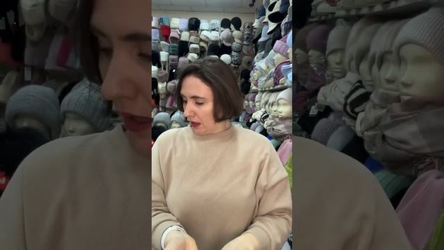 головные уборы молочного цвета
