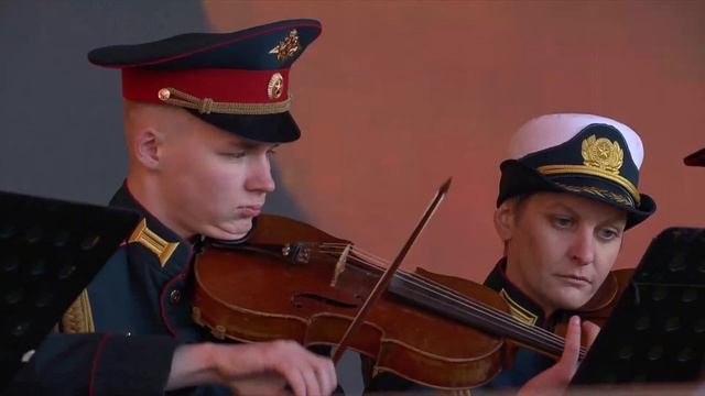 Родина-Мать, солисты - Юрий Онуфриенко, Евгений Кириченко