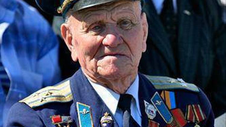 КТО ЗА МИР?СТАВЬ ЛАЙК!  А НАД ВЕЧНЫМ ОГНЁМ !-Н.КАДЫШЕВА.