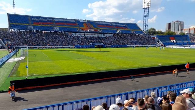 Факел Воронеж - Динамо Москва 30.07.2022 Волна пошла по стадиону.