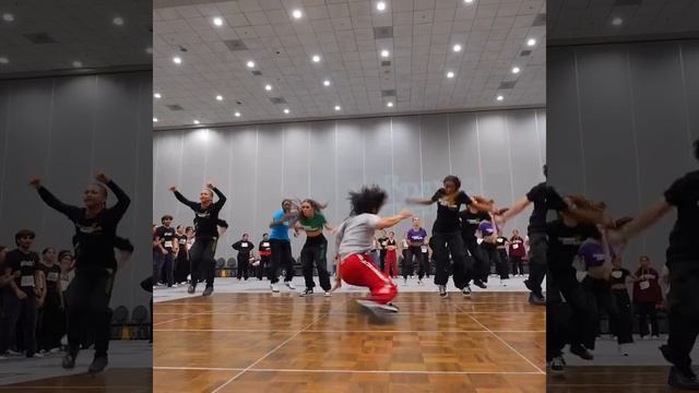 Клип @dancee_biz