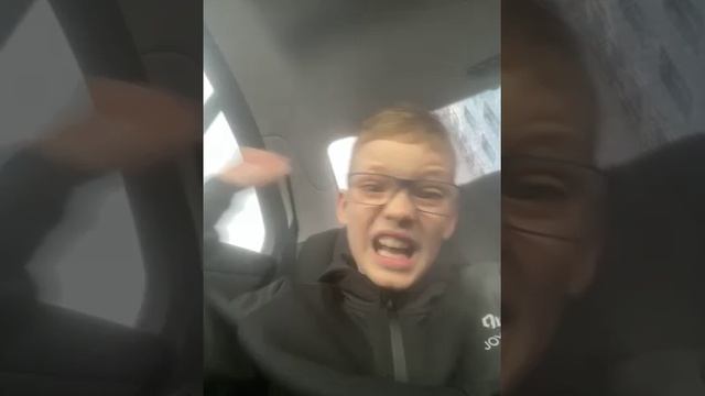 Сижу в машине