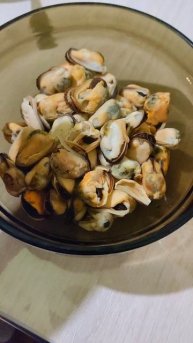 почему мидии разного цвета #морепродукты #еда #вопрос