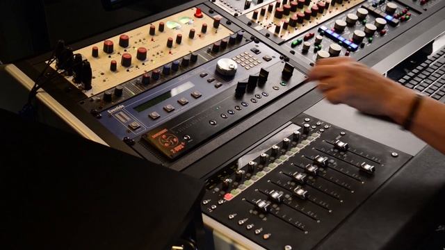 4_-_Drums
