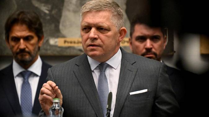 Фицо рассказал о поддержке референдума об отмене санкций против России