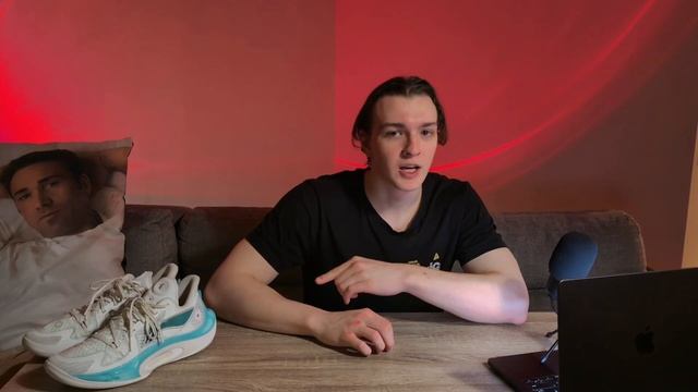 Что в разрезе лучших кроссовок? Lining Sonic 11 VS 11 Ultra - волей?