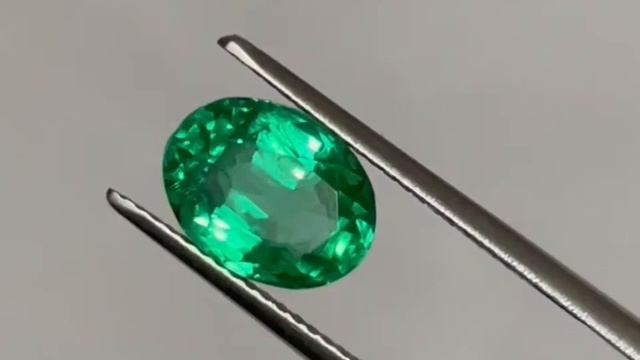 Изумруд 2,81 карата из Замбии.