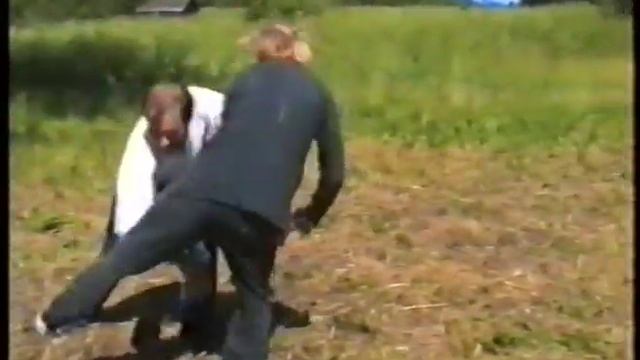 Ушу Золотой цветок Демидиха август 1999