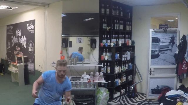 1 bottle and Tin once again 😛
1 бутылка и шейкер еще разок 😛