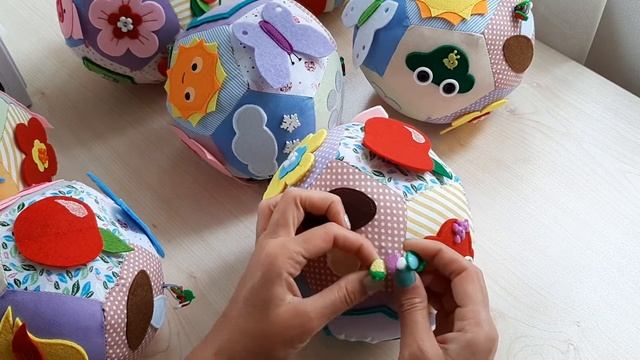 Развивающий, 12гранный мячик для малышей /  developing, 12 side ba