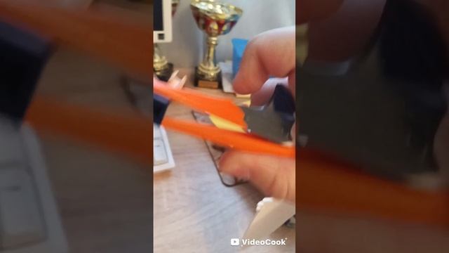 большая 5 серия диноатака. прошу я старался поставь один лайк.