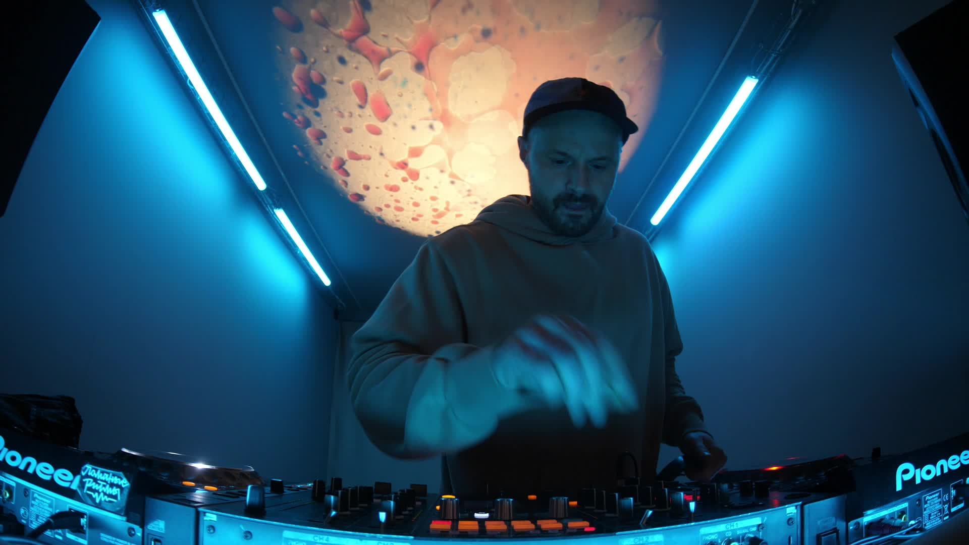 CONTAINER RADIO Live Stream - MINIMAL DAY: Jackit Tape, Igro, KANNA (2025-05-18)