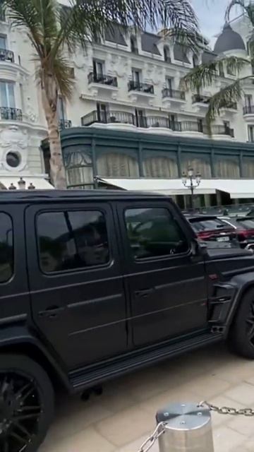 Monaco: Brabus800 morning in Hotel de Paris Monte-Carlo!