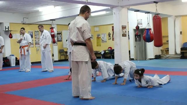 Карате клуб Файтърс-НСА - изпит 26.04.15 - част 7