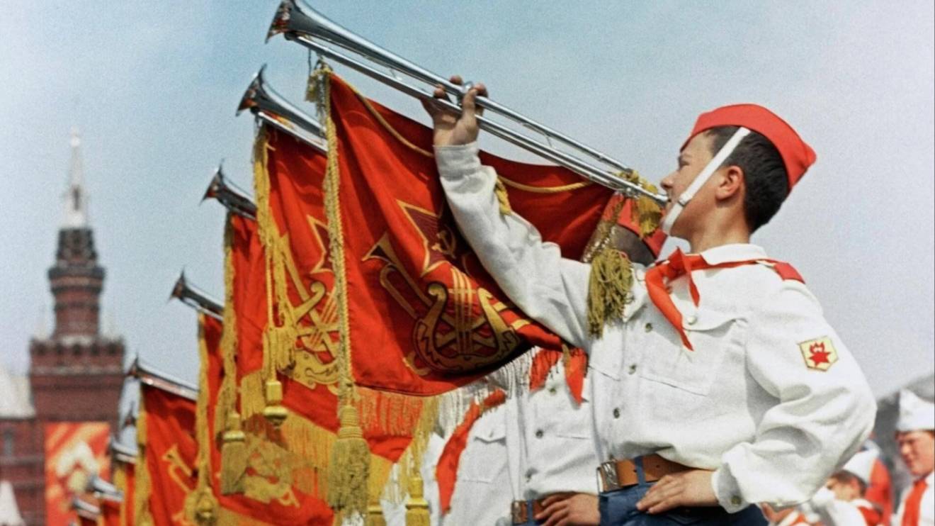 Взвейтесь кострами!» – Лучшее Поздравление с Днем Пионерии! 🇷🇺✨