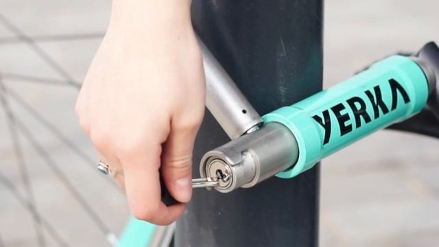 Велик от Yerka представляет из себя замок на колесах