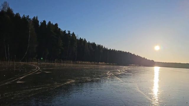 Как правильно кататься на коньках по чёрному льду?
